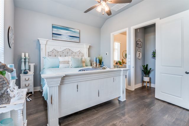 425 Lost Creek Trail, Waxahachie, TX 75165