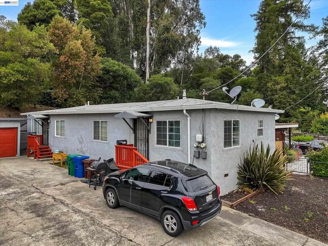 512 Tennent Ave, Pinole, CA 94564