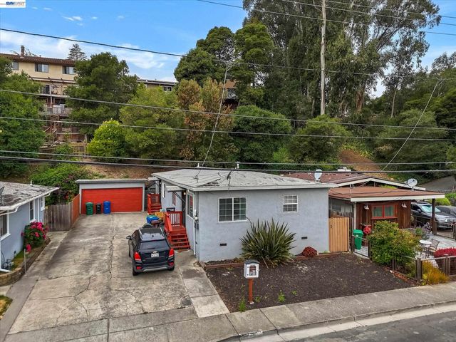 512 Tennent Ave, Pinole, CA 94564