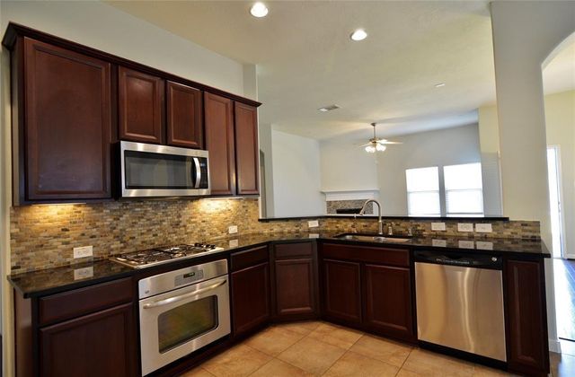 11219 English Rose Trail, Missouri City, TX 77459
