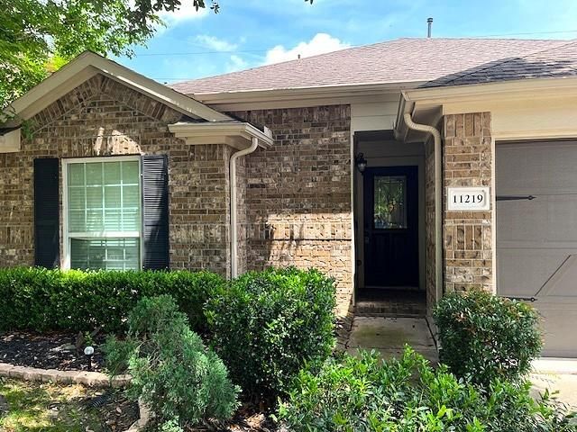 11219 English Rose Trail, Missouri City, TX 77459
