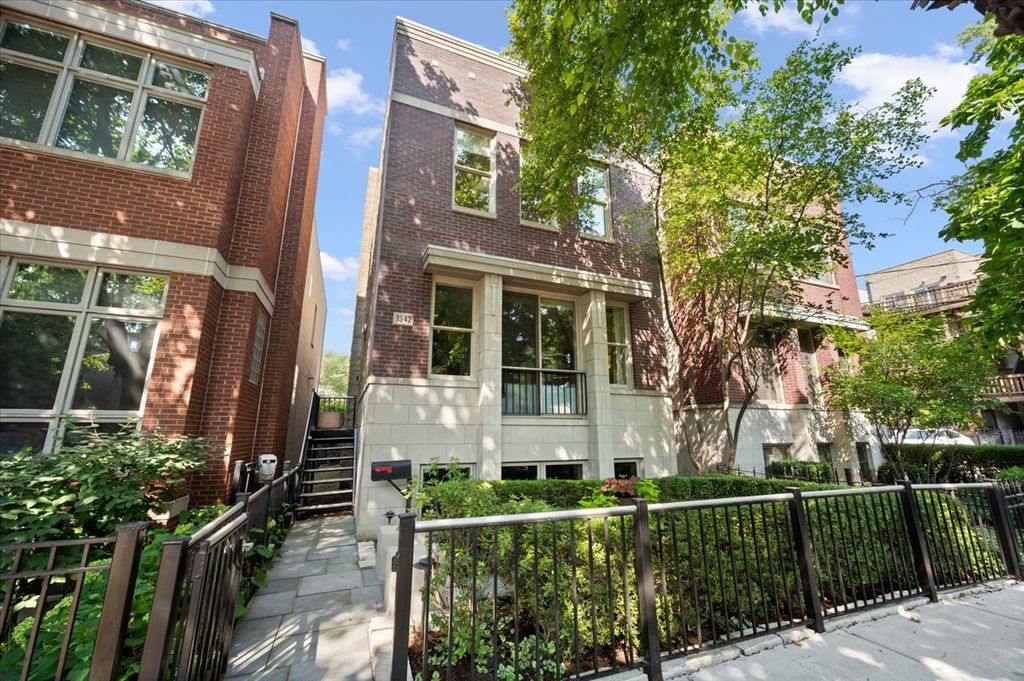 1942 N Wolcott Avenue, Chicago, IL 60622 — photo 2