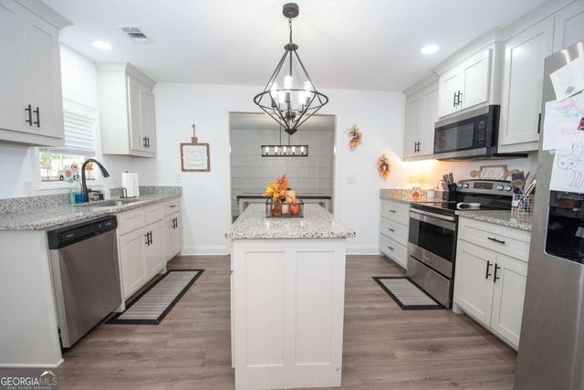 203 White Avenue, Hogansville, GA 30230