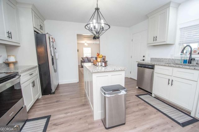 203 White Avenue, Hogansville, GA 30230