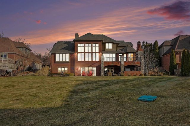 56187 Nickelby Street, Shelby Twp, MI 48316