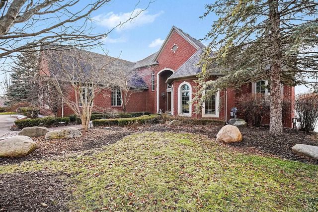 56187 Nickelby Street, Shelby Twp, MI 48316