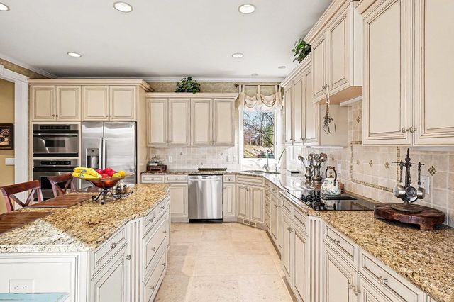 56187 Nickelby Street, Shelby Twp, MI 48316