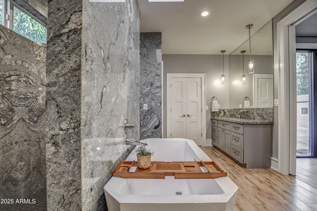 71 W CYPRESS Street, Phoenix, AZ 85003