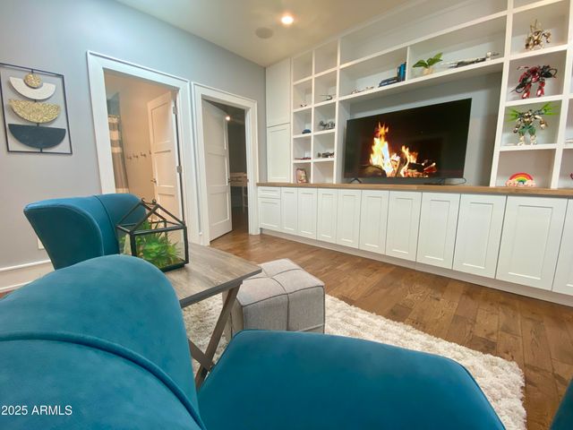 71 W CYPRESS Street, Phoenix, AZ 85003