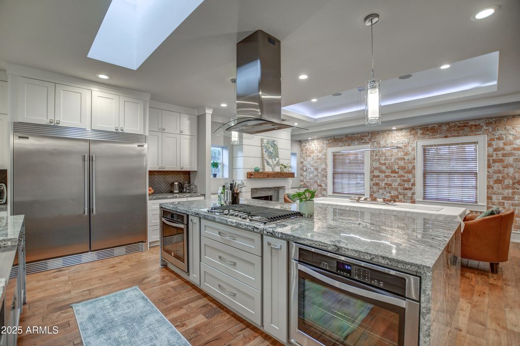 Image 16 of property listing at 71 W CYPRESS Street, Phoenix, AZ 85003