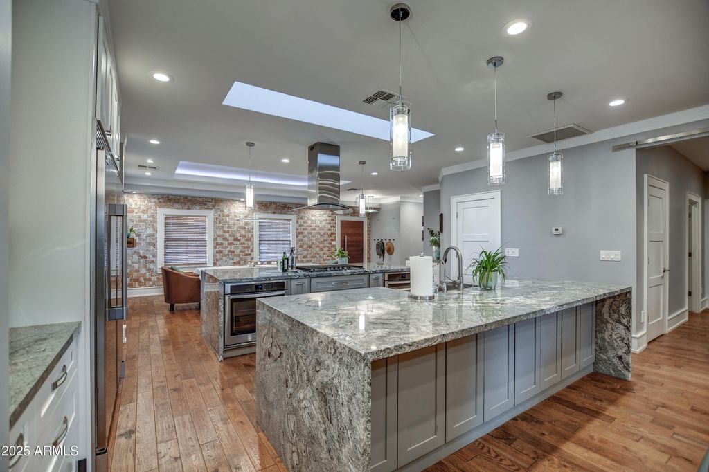 Image 18 of property listing at 71 W CYPRESS Street, Phoenix, AZ 85003