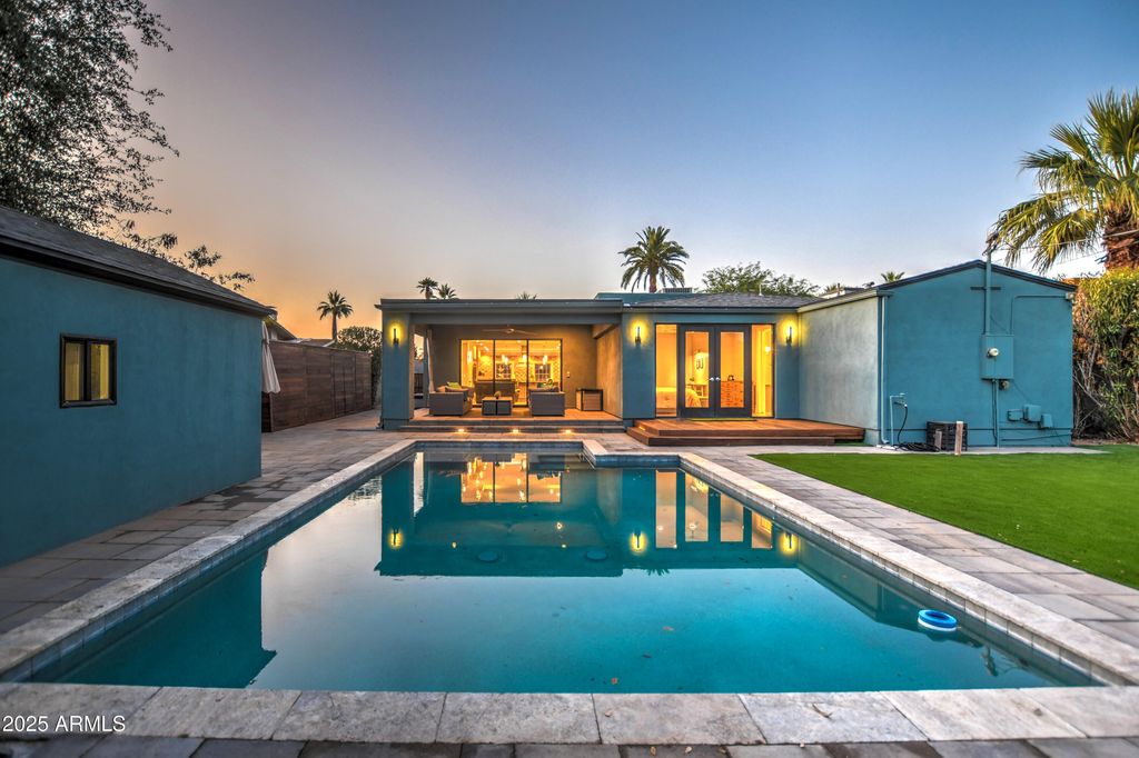 Image 45 of property listing at 71 W CYPRESS Street, Phoenix, AZ 85003