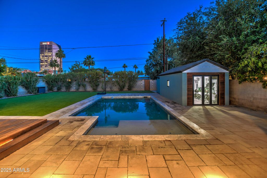 Image 49 of property listing at 71 W CYPRESS Street, Phoenix, AZ 85003