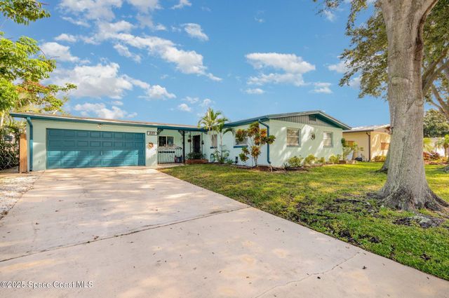 220 Bel Aire Drive S, Merritt Island, FL 32952