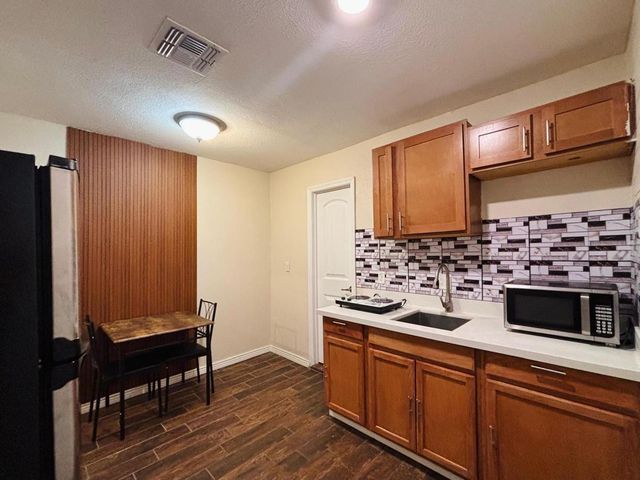 4810 N 69th Drive Studio, Phoenix, AZ 85033