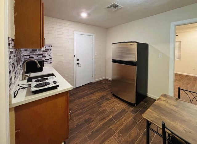 4810 N 69th Drive Studio, Phoenix, AZ 85033
