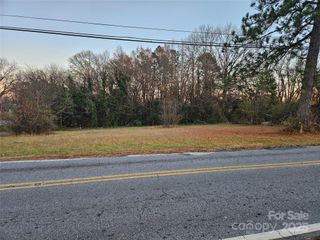 127 33rd Street SW, Hickory, NC 28602