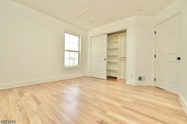 330 Winthrop Dr 303, Nutley Twp., NJ 07110