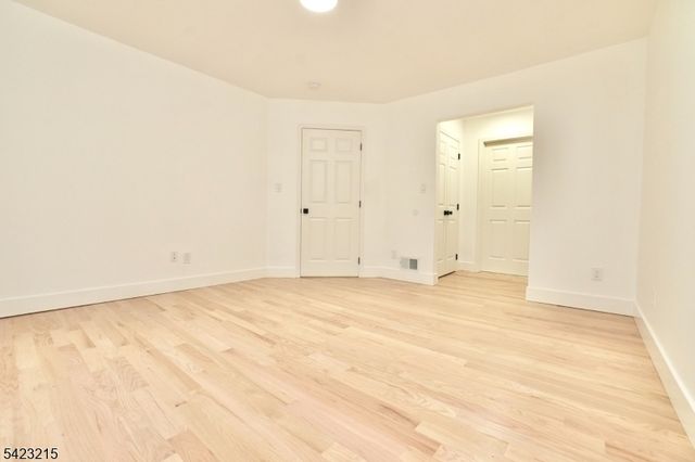 330 Winthrop Dr 303, Nutley Twp., NJ 07110