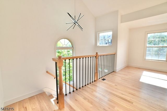 330 Winthrop Dr 303, Nutley Twp., NJ 07110