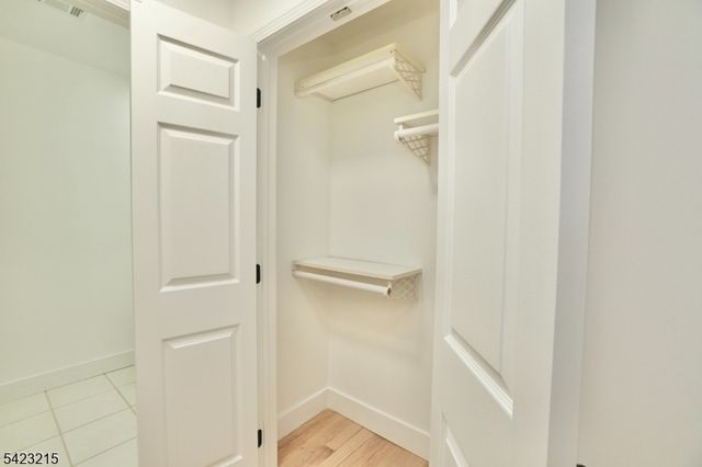 330 Winthrop Dr 303, Nutley Twp., NJ 07110