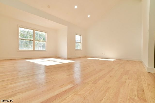 330 Winthrop Dr 303, Nutley Twp., NJ 07110