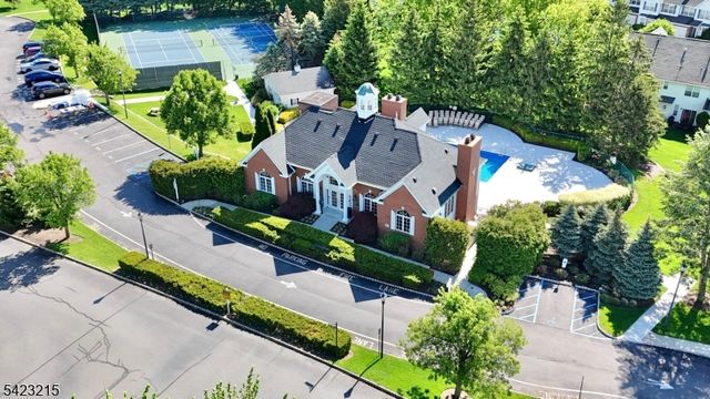 330 Winthrop Dr 303, Nutley Twp., NJ 07110