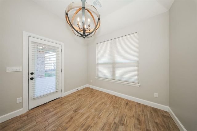 2517 SE 38th Street, Moore, OK 73160