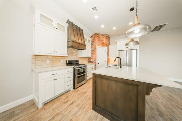 2517 SE 38th Street, Moore, OK 73160