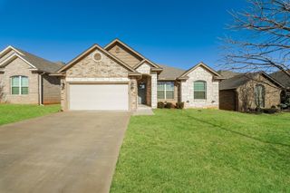 2517 SE 38th Street, Moore, OK 73160