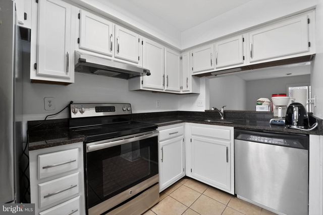 8114 CLOVERHURST RD, Glen Burnie, MD 21061