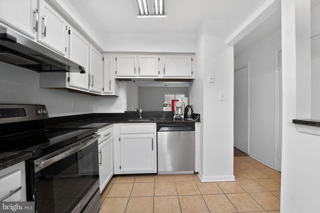 8114 CLOVERHURST RD, Glen Burnie, MD 21061