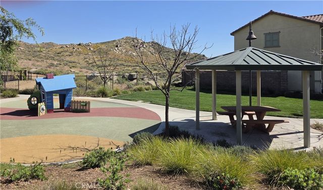 27440 Red Rock Rd, Moreno Valley, CA 92555