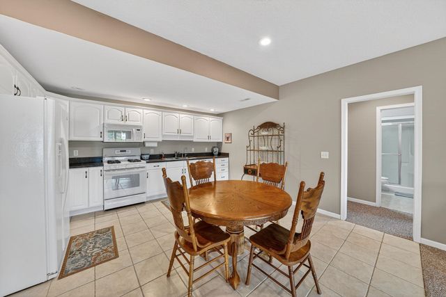 20323 Fieldstone Crossing, Goshen, IN 46528