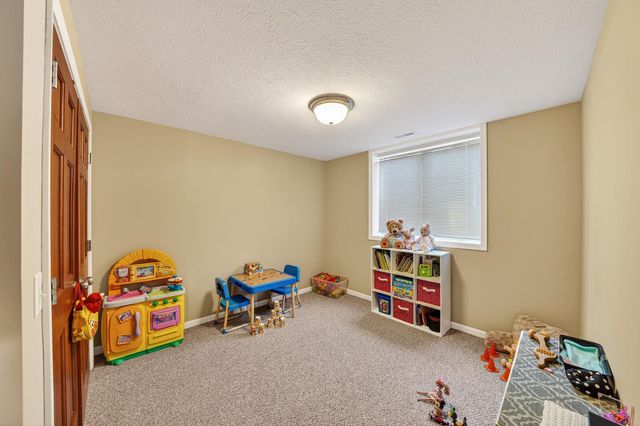 20323 Fieldstone Crossing, Goshen, IN 46528