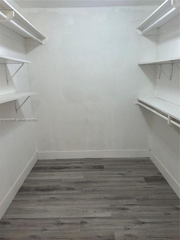 7545 E Treasure Dr 9H, North Bay Village, FL 33141