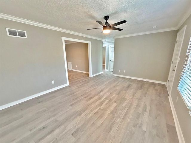 7909 Brooklyn Avenue, Kansas City, MO 64132