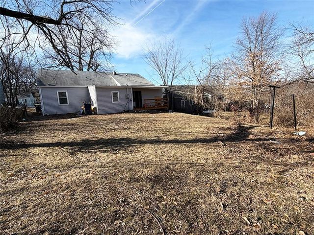 7909 Brooklyn Avenue, Kansas City, MO 64132