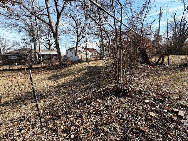 7909 Brooklyn Avenue, Kansas City, MO 64132