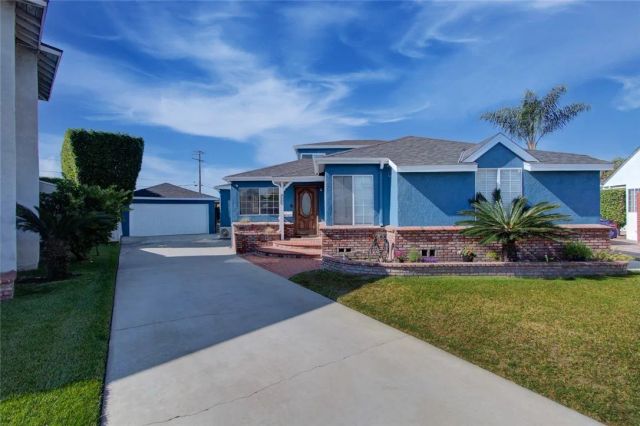 8062 Otto, Downey, CA 90240