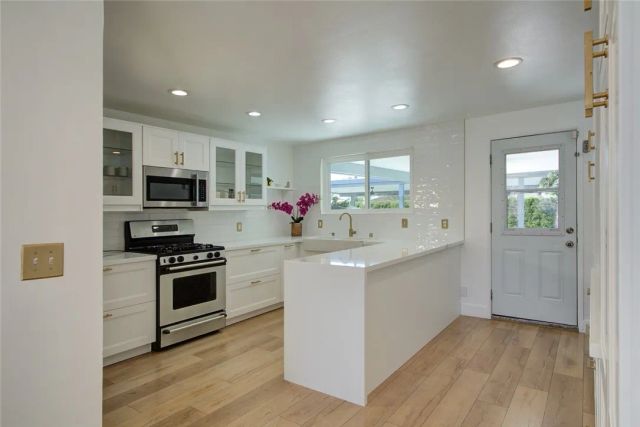 8062 Otto, Downey, CA 90240