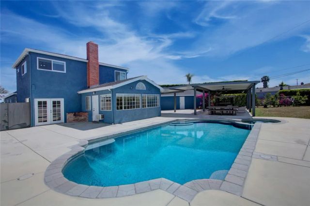 8062 Otto, Downey, CA 90240