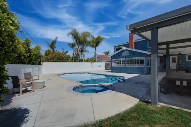 8062 Otto, Downey, CA 90240