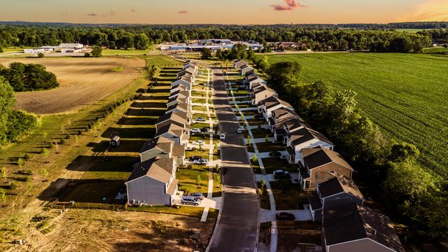 405 Waterlily Lane, Pataskala, OH 43062