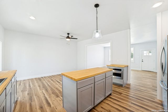 161 PR 1515, Bandera, TX 78003