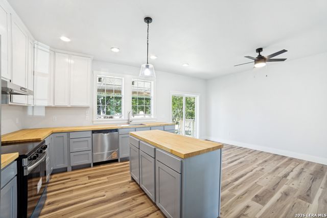 161 PR 1515, Bandera, TX 78003