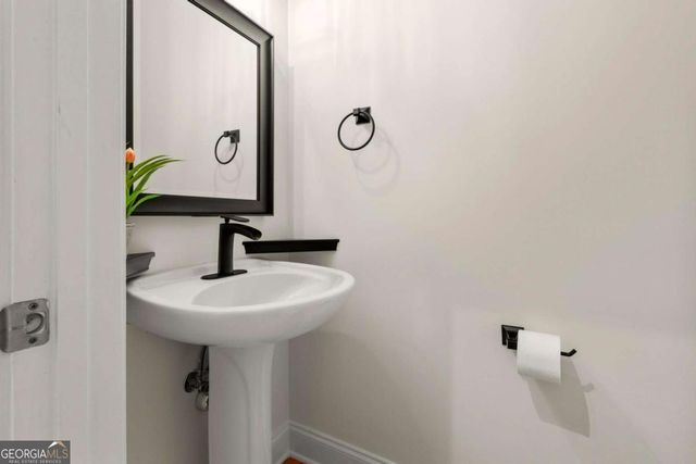 2020 Liberty Lane, Roswell, GA 30075