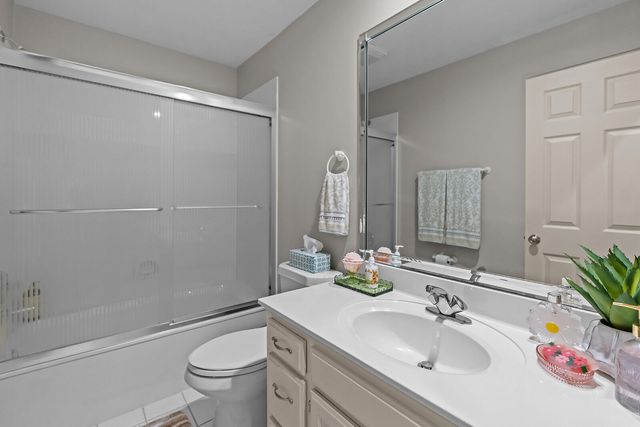3725 E Cromwell Lane, Springfield, MO 65802