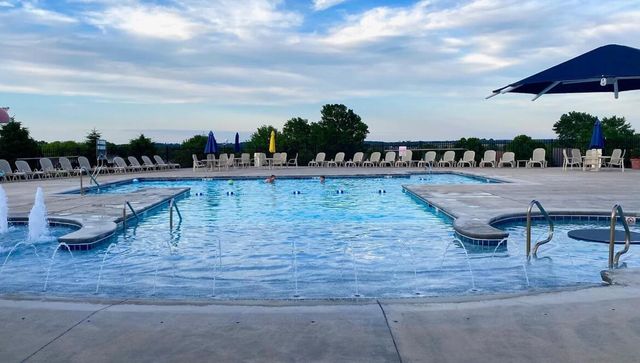3725 E Cromwell Lane, Springfield, MO 65802
