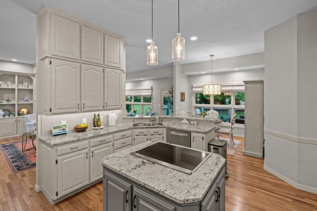 3725 E Cromwell Lane, Springfield, MO 65802